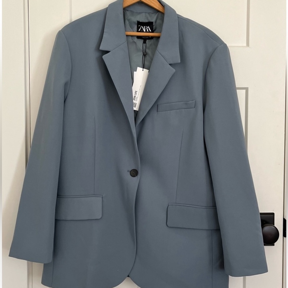 Lightish blue blazer (its lighter than it looks). NO TAGS